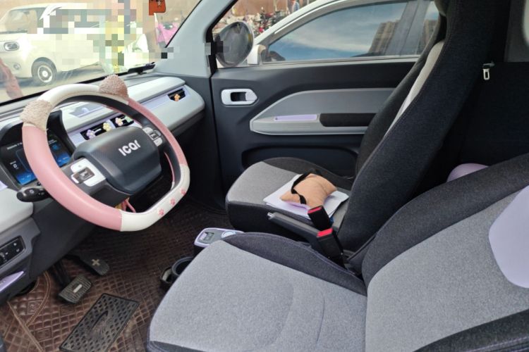 Used Chery QQ Ice Cream 2022 120km Conical Shape Lithium Iron Phosphate Left Front Seat