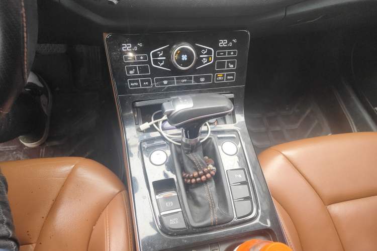 Used Hongqi H5 2018 30TD Smart Connect Dynamic Edition
