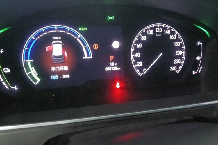 Used Honda Elysion 2022 2.0L eHEV Luxury First Edition Odometer Close Up