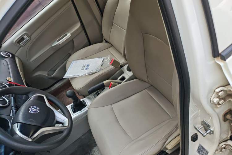 Used CHANGAN Alsvin V3 2015 1.4L Manual Warm-Hearted Model China V Standard
