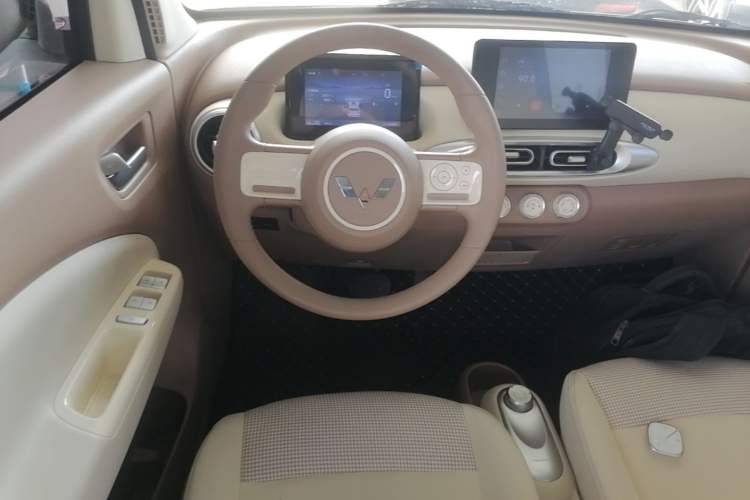 Used Wuling Hongguang MINIEV 2025 Four-Door Version Zhenxiang+ Edition