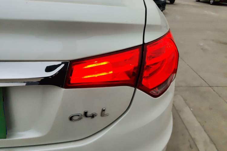 Used Citroen C4L 2015 1.2T Automatic Luxury Edition