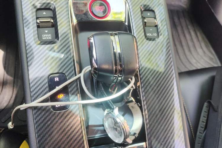 Used GAC Trumpchi EMPOW 2021 270T DCT J15 Version Gear Lever