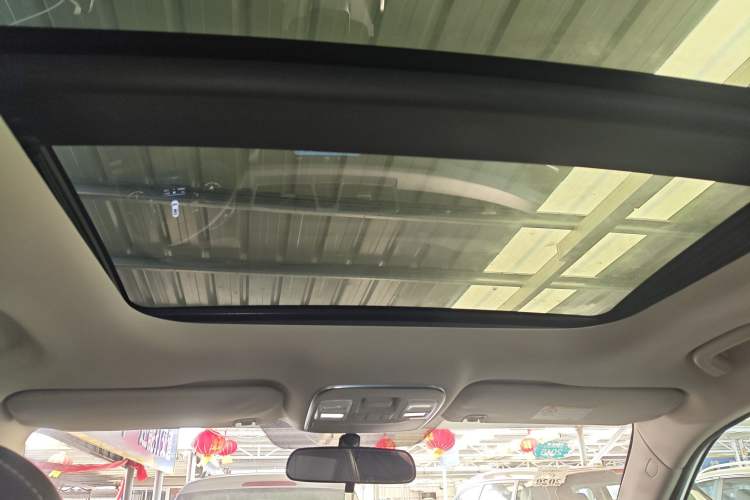 Used Geely Auto Emgrand X7 Sport 2016 2.0L Manual ZhiShang Version
