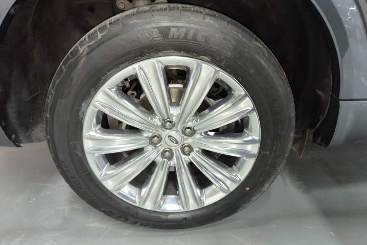 Used Ford Explorer 2020 EcoBoost 285 4x4 Titanium Edition 7-Seater
