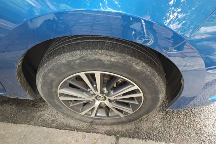 Used Toyota Levin 2014 1.6G CVT Elite Edition Right Front Wheel Hub