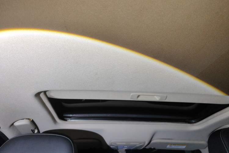 Used Hongqi H5 2018 30TD Smart Connect Dynamic Edition
