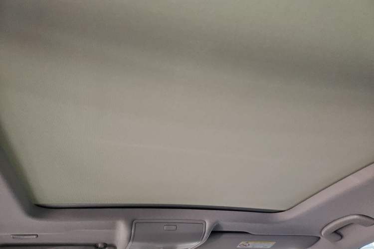 Used Volkswagen Tiguan L 2022 330TSI Automatic Two-Wheel Drive R-Line Enhanced Edition