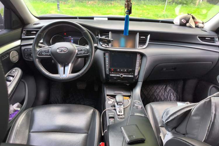 Used Infiniti QX50 2018 2.0T Four-Wheel Drive Smart Edition Center Console