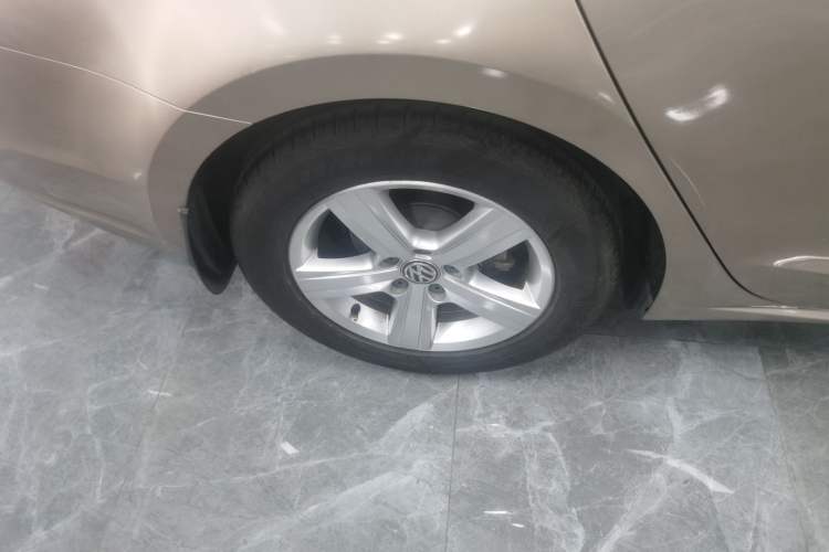 Used Volkswagen Lamando 2017 230TSI DSG Fashion Edition
