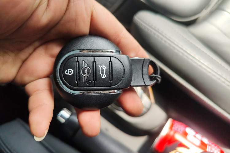 Used MINI 2021 2.0T COOPER S Artist Vehicle Key