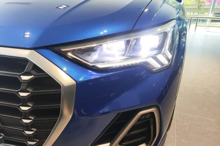 Used Audi Q3 2021 35 TFSI Fashion Dynamic Model