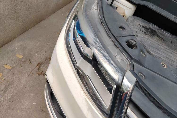 Used FORTHING SX6 2016 1.6L CVT Luxury Model Right Front Headlight