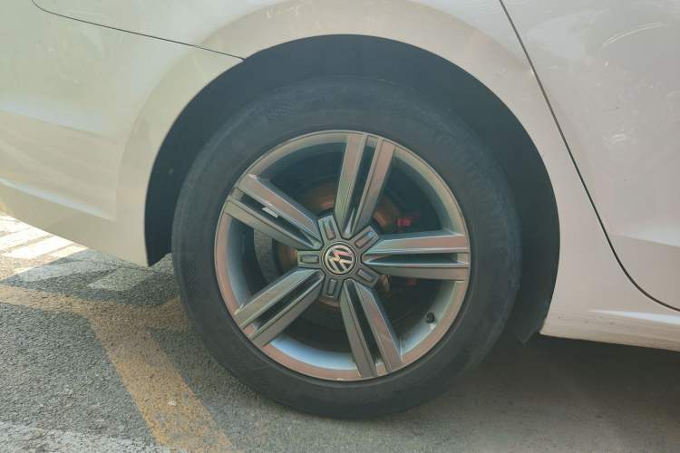 Used Volkswagen Lamando 2017 280TSI DSG Comfort Edition
