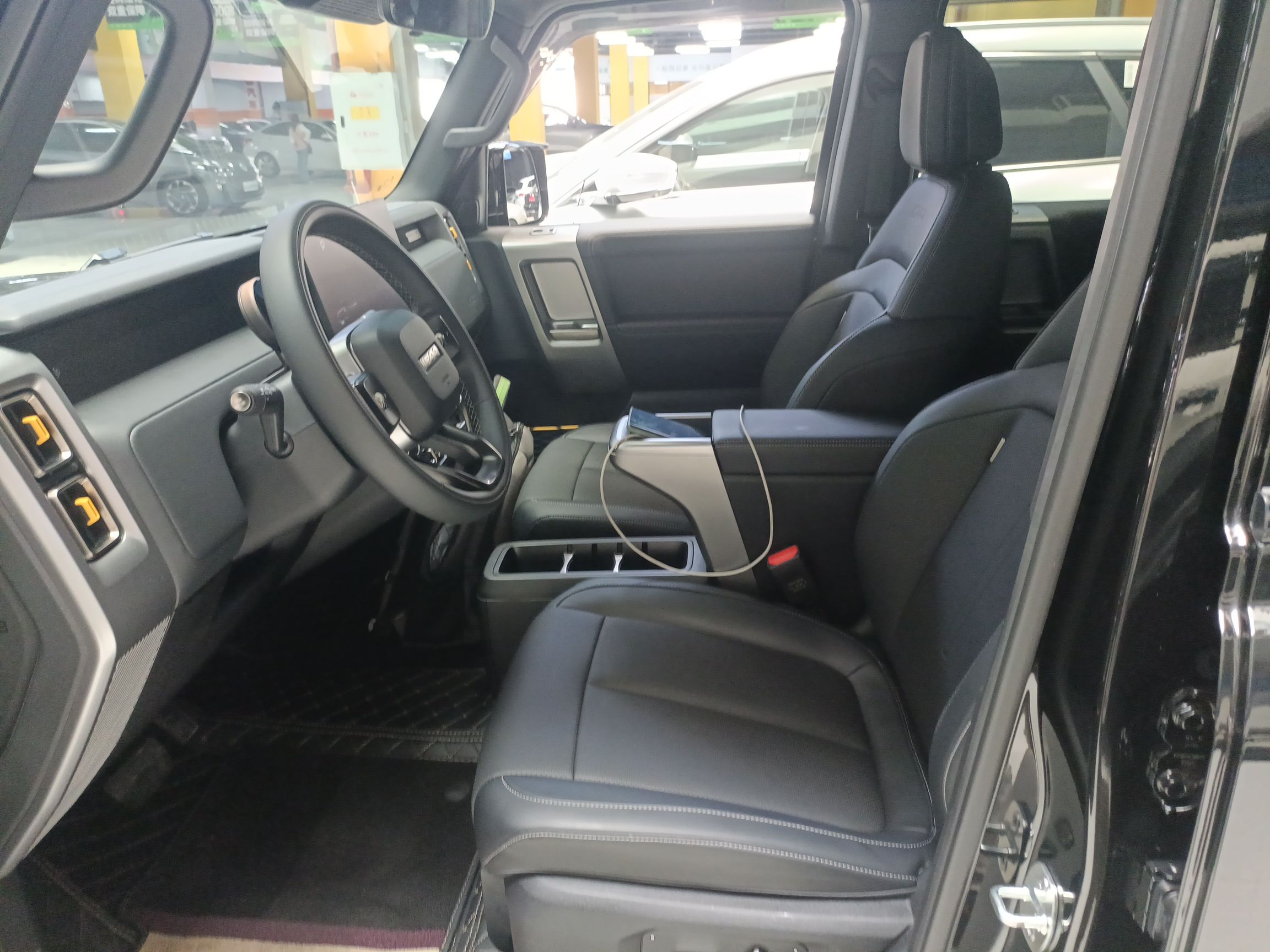 Переднее сиденье в автомобиле