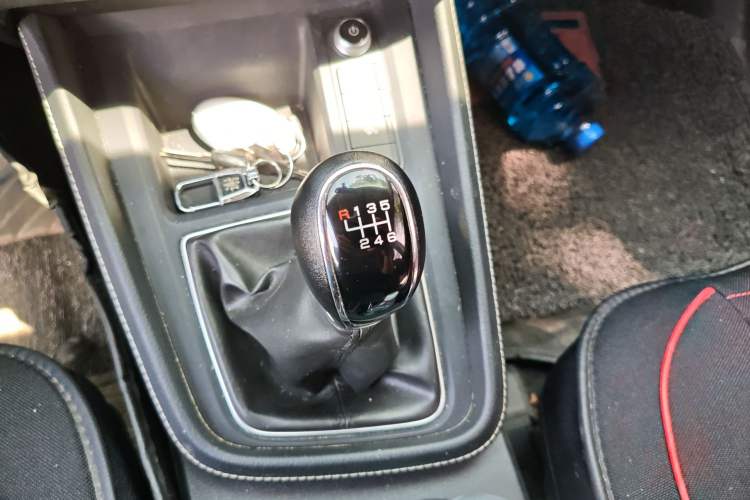 Used BYD Song MAX 2019 1.5T Manual Smart Connect Ruiyi Sunroof Model 7 Seats China VI Standard
