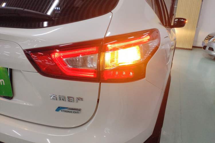 Used Nissan Qashqai 2016 2.0L CVT Elite Edition Right Rear Taillight