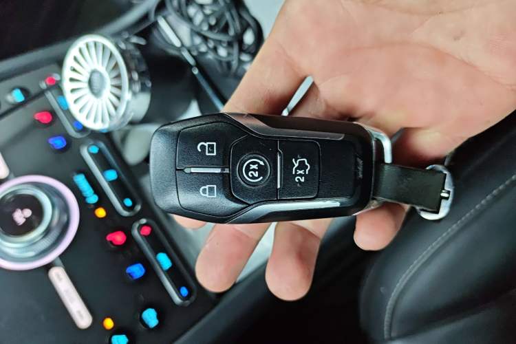 Used Ford Taurus 2015 EcoBoost 325 V6 Flagship Model