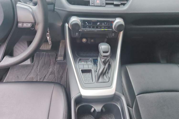 Used Toyota Wildlander 2023 2.0L CVT Two-Wheel Drive Leading Edition Gear Lever