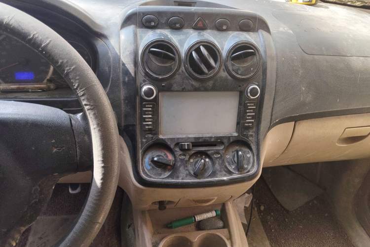 Used Wuling Hongguang 2010 1.4L Comfort Version Audio And AC Panel