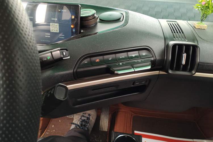 Used Baojun KiWi EV 2022 Artist Lite Edition Ternary Lithium