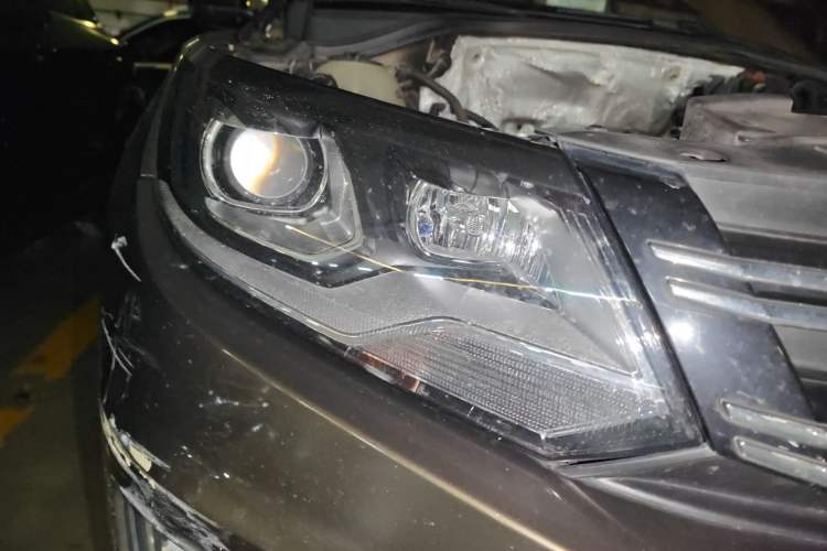 Used Volkswagen Tiguan L 2016 280TSI Automatic Two-Wheel Drive Silk Road Comfort Edition