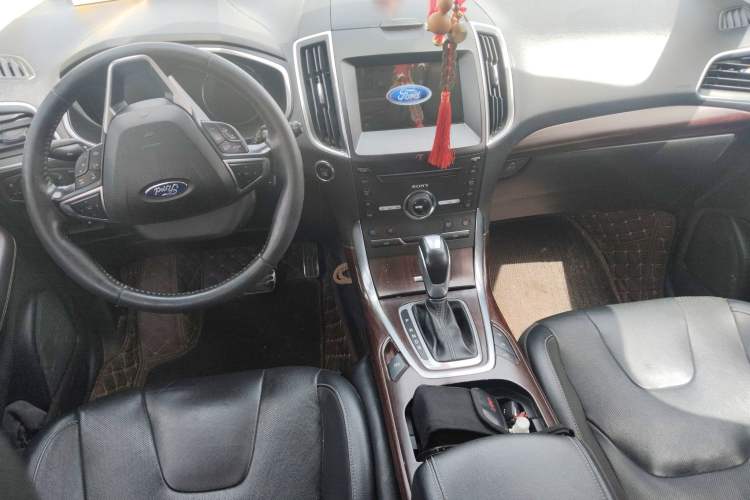 Used Ford Edge 2017 EcoBoost 245 Four-Wheel-Drive Flagship 7-Seater
