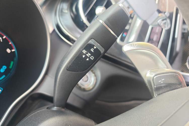 Used Mercedes-Benz C-Class 2021 C 260 L Sport Edition Star Collection Gear Lever