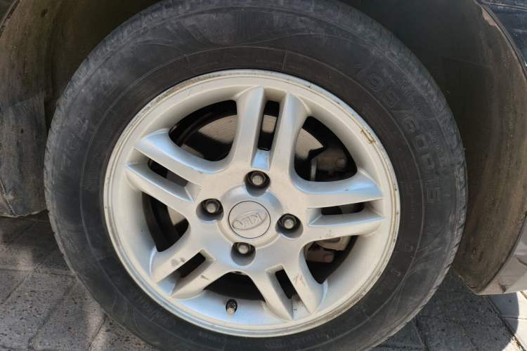 Used Kia Cerato 2010 1.6L MT GLS Right Front Wheel Hub