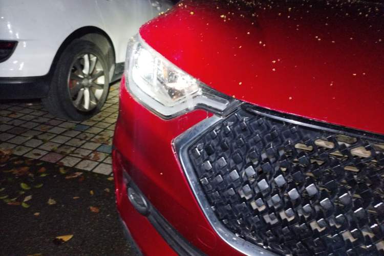 Used Baojun RC-6 2019 1.5T CVT 24-Hour Online Flagship Edition Right Front Headlight