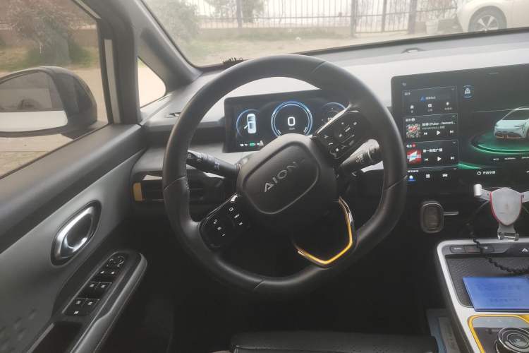 Used AION Y 2022 70 Enjoyment Edition Lithium Iron Phosphate Steering Wheel