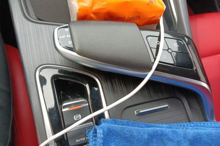 Used CHANGAN UNI-T 2020 1.5T Prestige Version Gear Lever