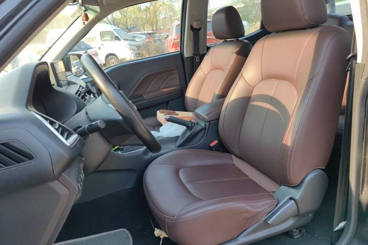 Used Great Wall Wingle 7 2019 2.0T Gasoline Two-Wheel Drive Elite Version China VI Standard Big Double Cabin GW4C20B
