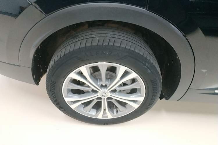 Used Buick Envision 2021 Encore Plus 652T 7-Seat Luxury Model
