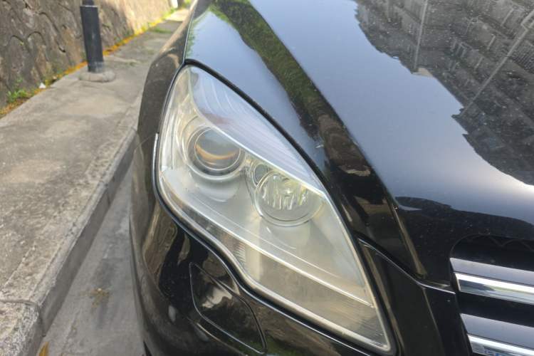 Used Mercedes-Benz R-Class 2011 R 350 L 4MATIC Right Front Headlight