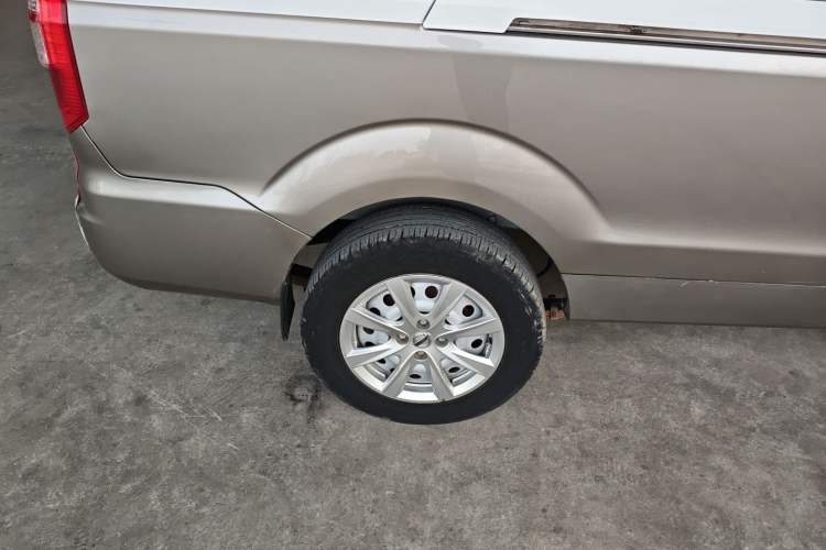 Used Jinbei New Hiace S 2022 1.5L Wealth Edition Air-Conditioner-Free Truck China VI Standard SWC15M Exterior 5