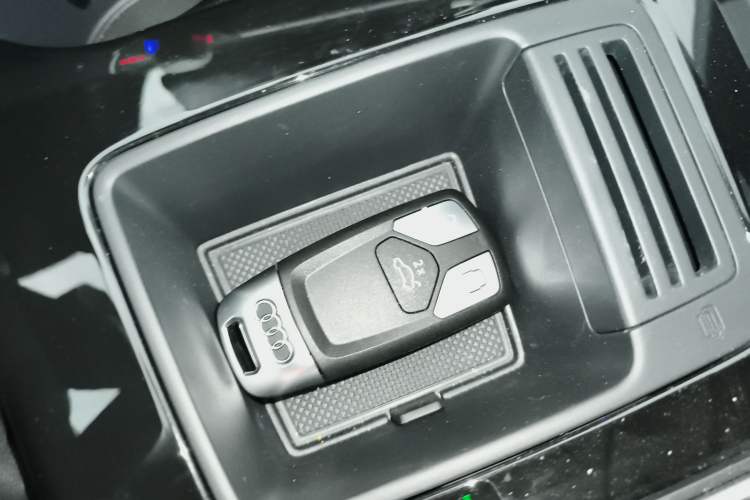 Used Audi A4L 2024 40 TFSI Luxury Dynamic Edition