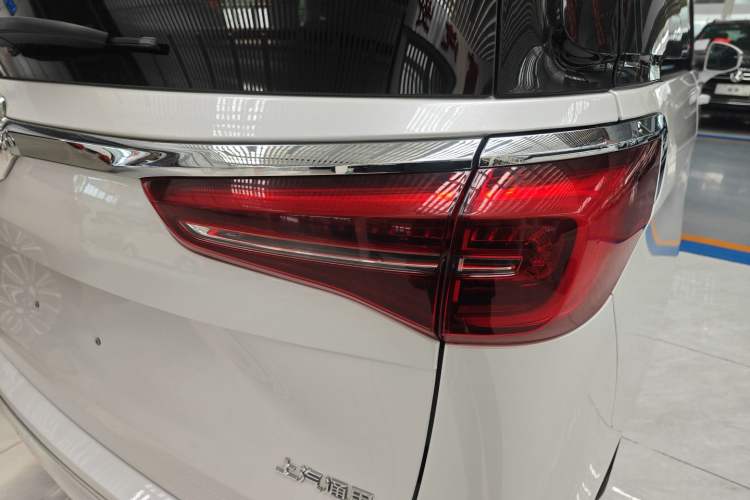 Used Buick GL8 2022 ES Landtrek 653T Luxury Edition
