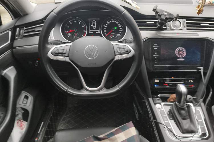 Used Volkswagen Magotan 2020 330TSI DSG Leading Model Steering Wheel