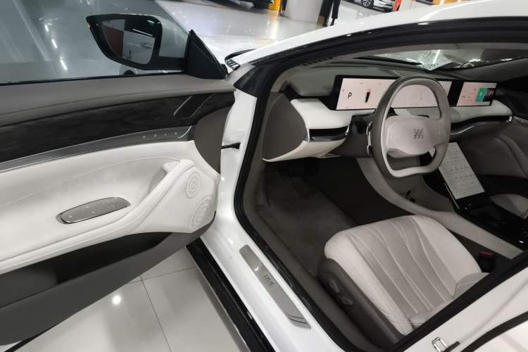 Used IM L7 2022 Dynamic Model
