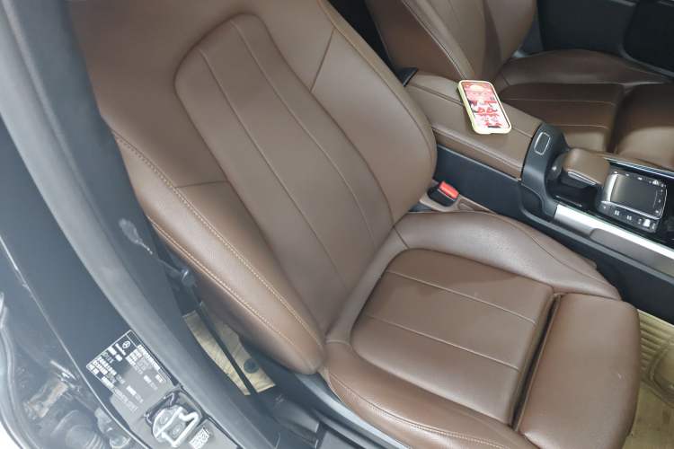 Used Mercedes-Benz GLB 2021 GLB 200 Fashion Model Right Front Seat