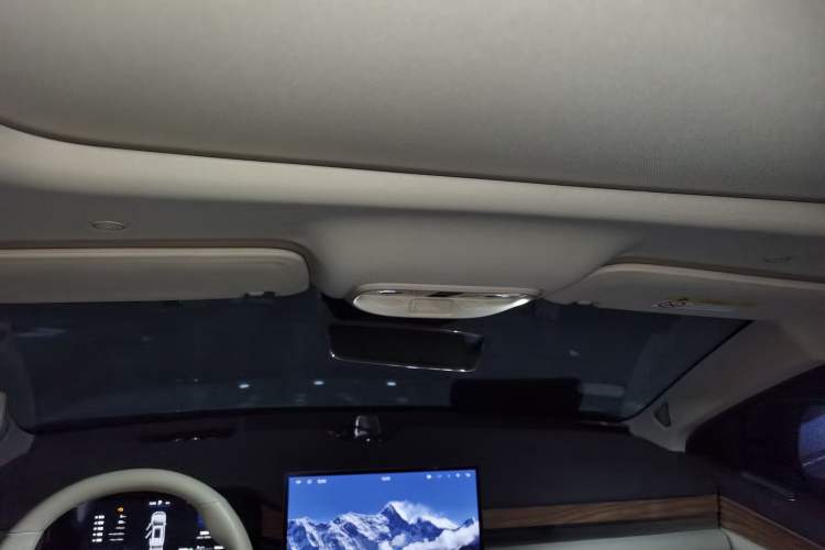 Used Hima AITO M7 2024 1.5T Rear-Drive Plus Version 5 Seats Headliner