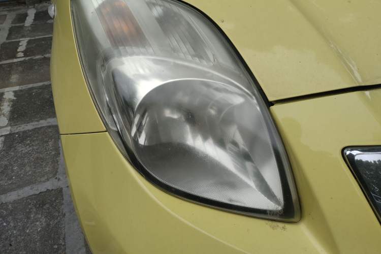 Used Toyota Yaris 2011 1.6E Automatic Charm Edition Right Front Headlight