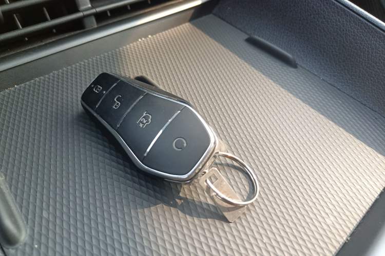 Used BYD Seal 05 DM-i 2025 DM-i Smart Drive 55KM Luxury Model Vehicle Key