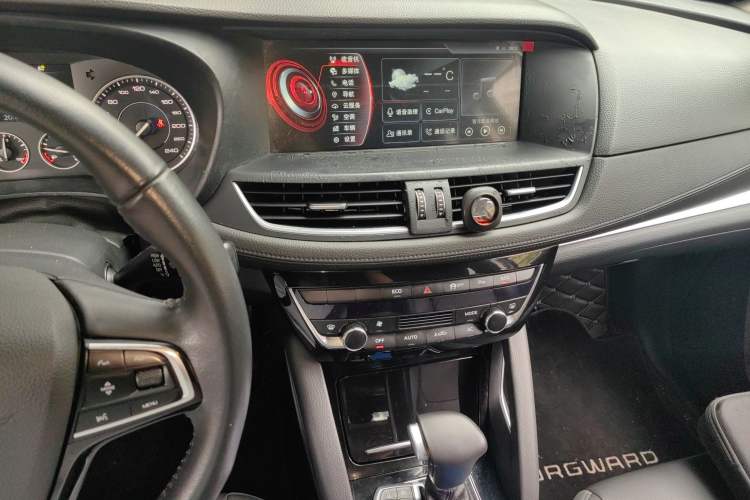 Used BORGWARD BX7 2016 28T Two-Wheel Drive Luxury Version 5 Seats
