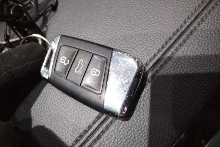 Used Volkswagen Passat 2022 330TSI Luxury Edition Custom Version
