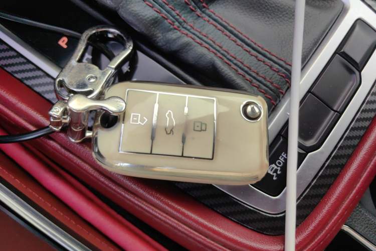 Used MG 6 2017 20T Automatic Trophy Prestige Internet Edition China V Standard Vehicle Key