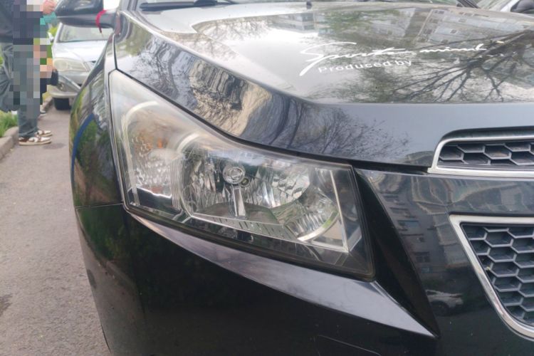 Used Chevrolet Cruze 2013 1.6L SE MT Right Front Headlight