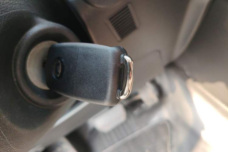 Used Great Wall King Kong Poer 2023 2.0T Automatic Diesel Two-Wheel Drive Elite Version with Long Bed – GW4D20M Vehicle Key