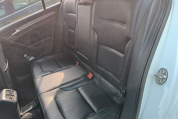 Used Volkswagen Golf 2017 230TSI Automatic Comfort Edition – Celebrating Milestone of One Million Units